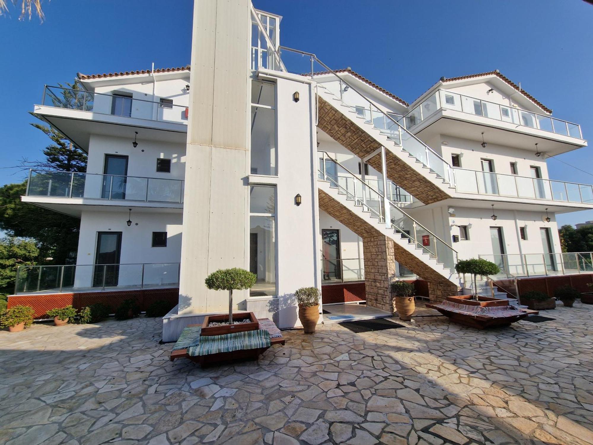 Pettas Apartments Zakynthos Town Exterior photo